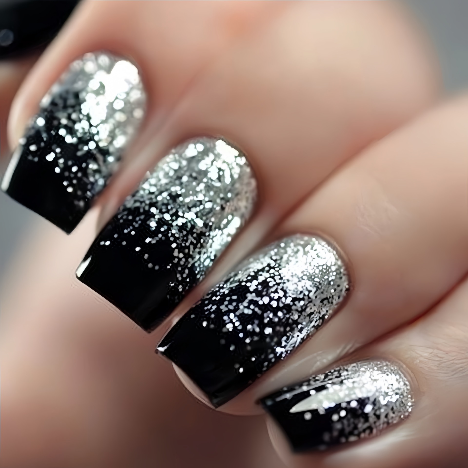 Krótkie średniej długości sztu – Nail Art Press On recenzja i cena
